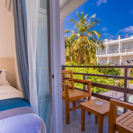 Отель Dhiguveli Breeze Дигура Экстерьер фото